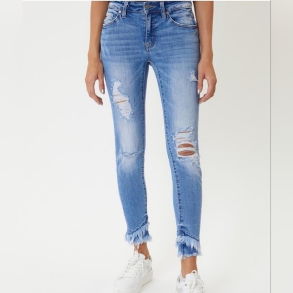 KanCan Denim - NWT..KANCAN DOUBLE FRAY HEM SKINNY JEANS 5 / 26